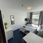 홈스테이 Gaestezimmer Kreuzheide *