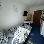 Gaestezimmer Kreuzheide 홈스테이