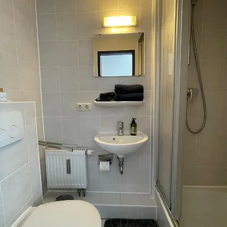 Gästezimmer Kreuzheide Privatunterkunft *